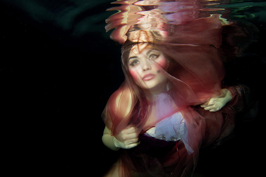 Underwater Fashion Photography