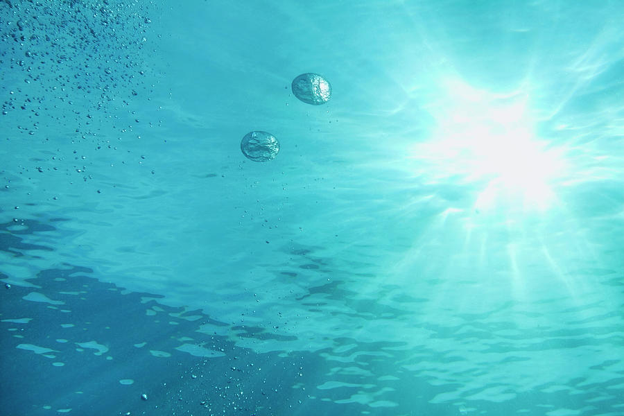 Underwater Sunbeams And Bubbles Photograph by Jodijacobson