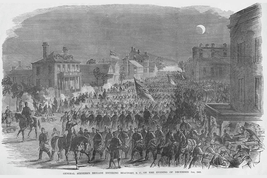 Union General Stevens troops enter Beaufort, South Carolina Painting by Frank Leslie