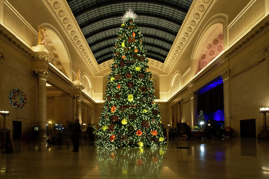 Union Station Christmas Tree Photograph by Sven Brogren
