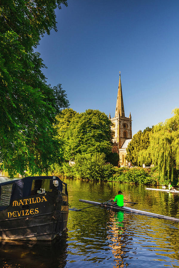 Architecture Digital Art - United Kingdom, England, West Midlands, Great Britain, British Isles, Warwickshire, Stratford-upon-avon, People Kayaking In The River Avon On A Sunny Morning by Maurizio Rellini