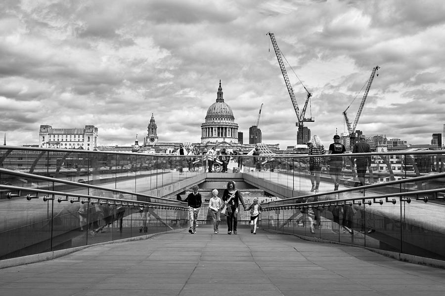 London Photograph - Untitled #34 by Enrico Zabeo