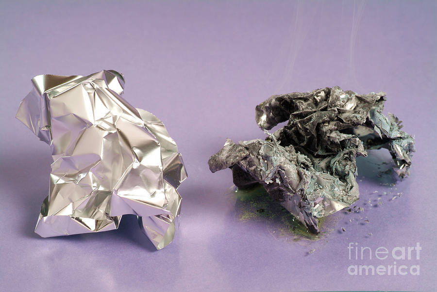 Untreated And Amalgamated Aluminium Foil Photograph by Martyn F. Chillmaid/science Photo Library