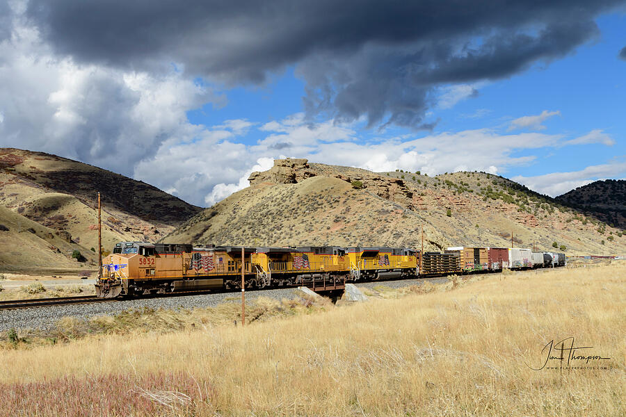 Freight Trains Photograph - Up 5852 by Jim Thompson Freight Trains Photograph - Up 5852 by Jim Thompson