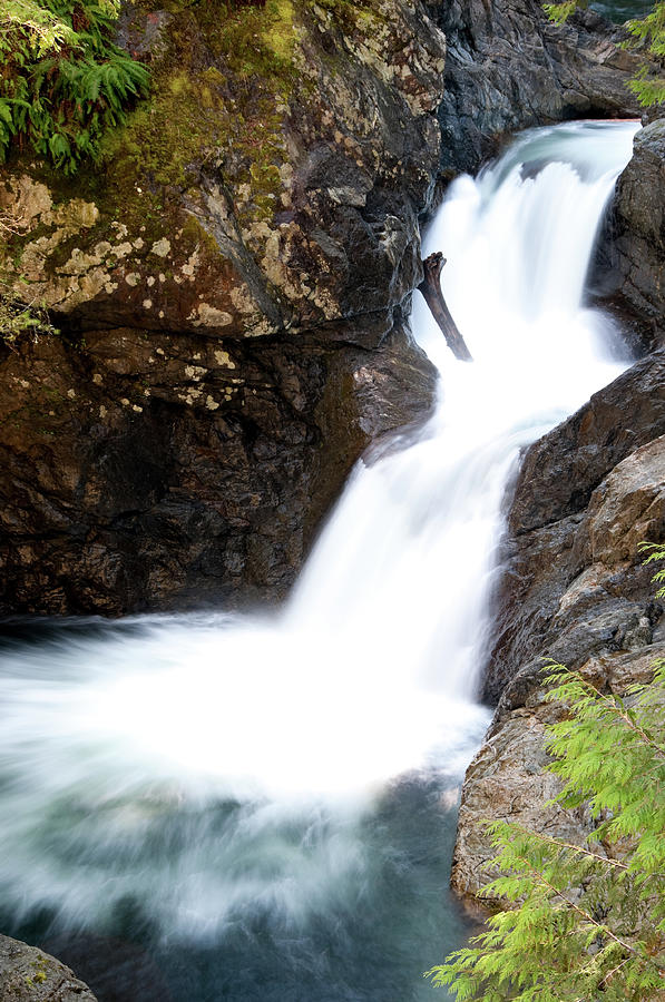 Outdoors Photograph - Upper Twin Falls by 400tmax Outdoors Photograph - Upper Twin Falls by 400tmax