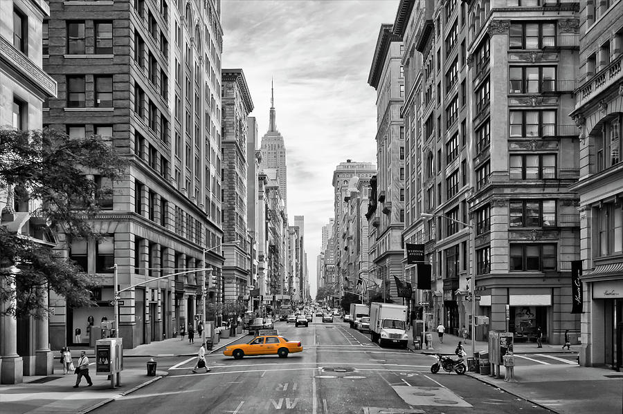 Architecture Photograph - Urban 5th Avenue NYC by Melanie Viola