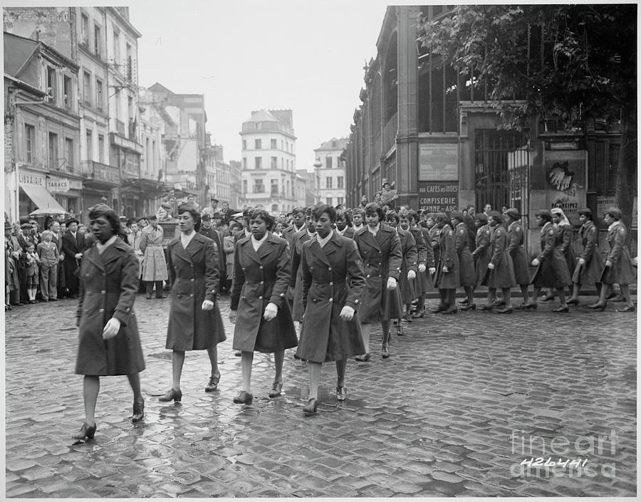 Us 6888th Battalion Marching During A Parade In France Photograph by National Archives And Records Administration/science Photo Library