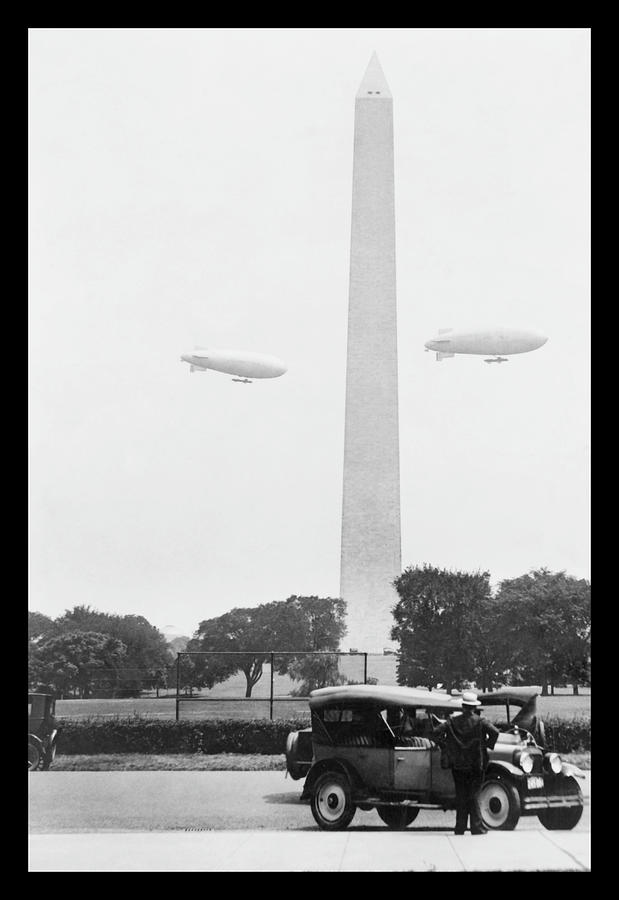 U.S. Army Blimps over the Washington Monument Painting by Unknown