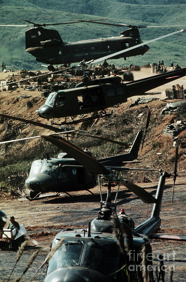 Us Army Helicopters In Vietnam Photograph by Bettmann