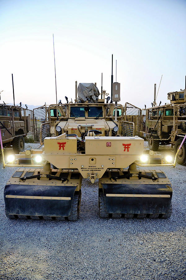 U.s. Soldiers Prepare Their Vehicles Photograph by Stocktrek Images