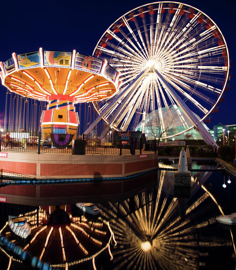 Usa, Illinois, Chicago, Ferris Wheel Photograph by Henryk Sadura