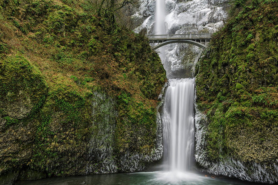 Usa, Oregon, Multnomah Falls Digital Art by Brook Mitchell