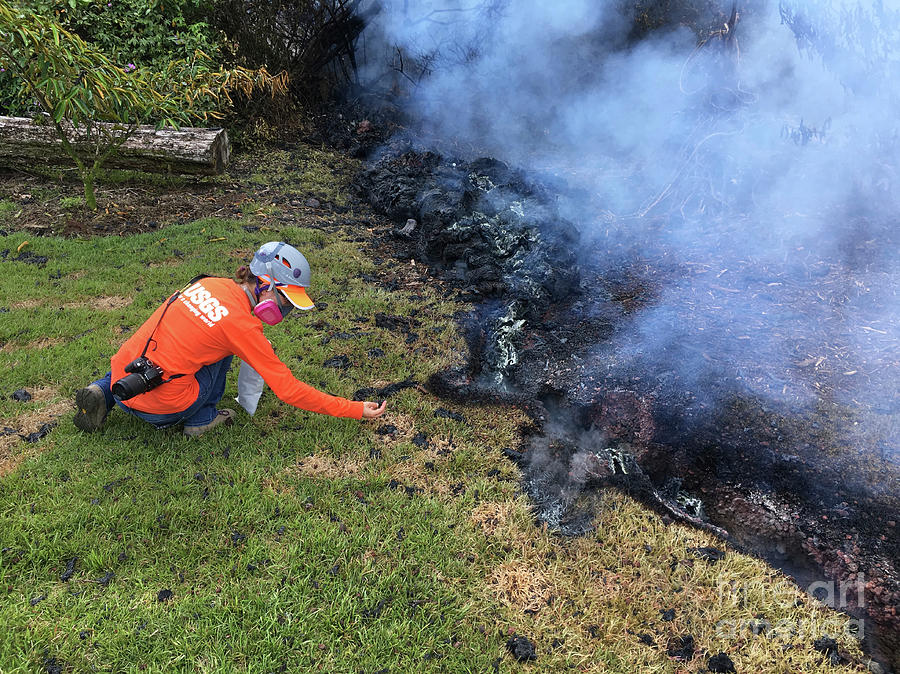 Eruption Photograph - Usgs Scientist Monitoring Kilauea Eruption by Us Geological Survey/science Photo Library