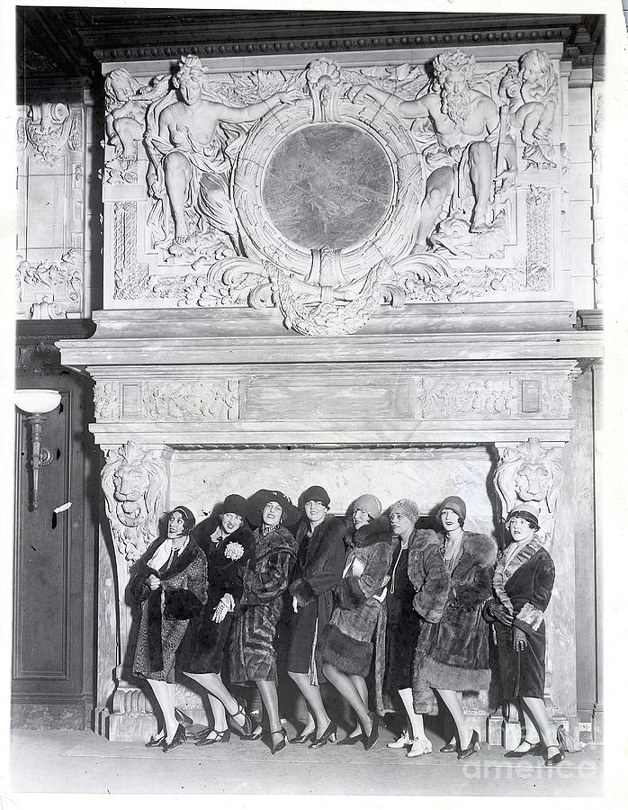 Ushers Posing In Senators Fireplace Photograph by Bettmann