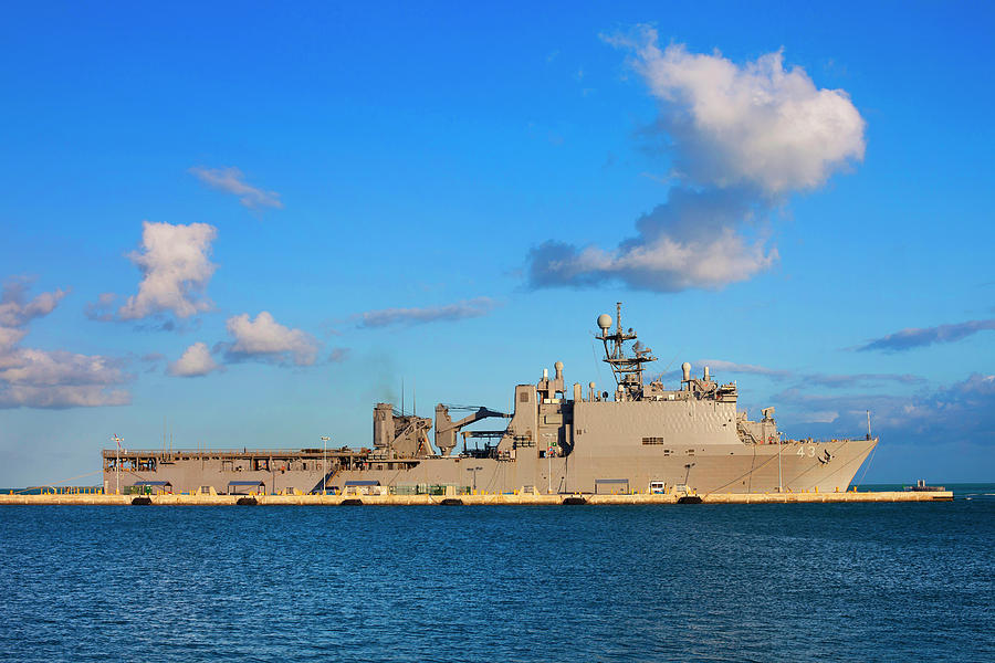USS Fort McHenry Photograph by Scott Meyer
