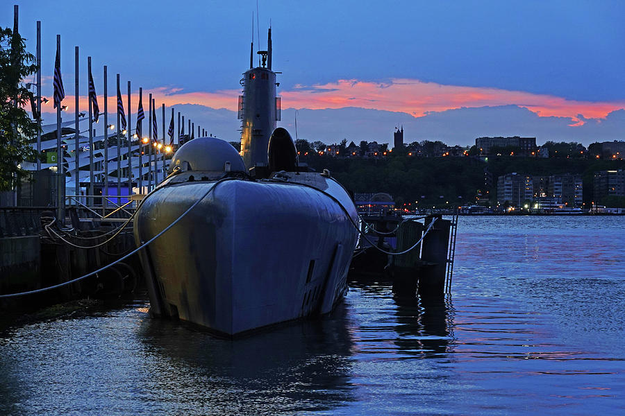 USS Growler New York City Sunset Photograph by Toby McGuire