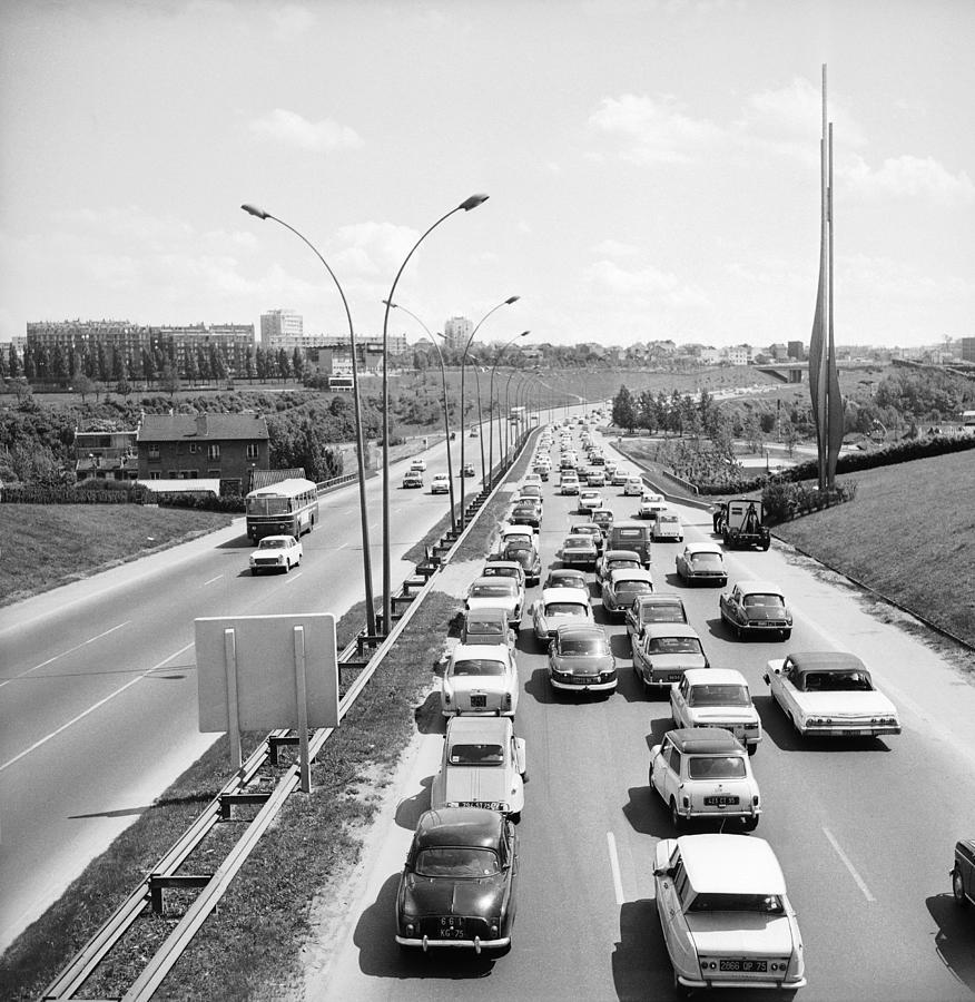 Vacation 1967 Traffic Jams Photograph by Keystone-france