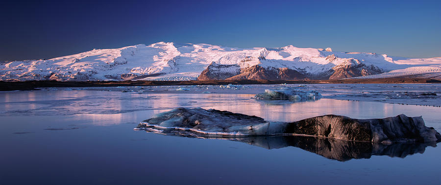 Vatnajokull National Park Photograph by Robert Grac