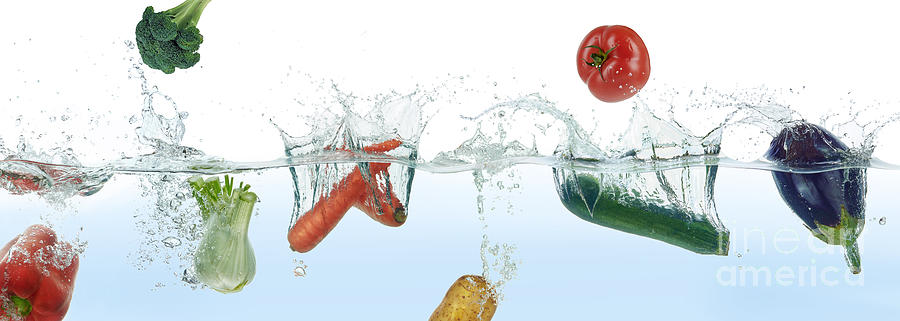 Vegetables Splashing In Water Photograph by Leonello Calvetti/science Photo Library