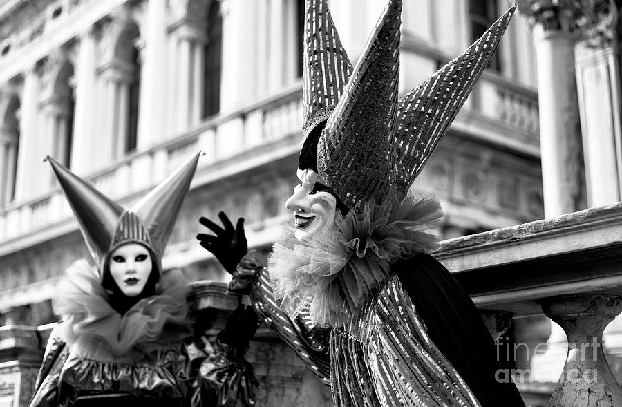Venezia Carnival Jester Photograph by John Rizzuto