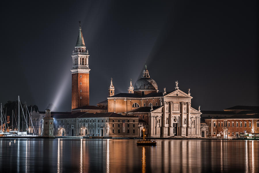 Night Photograph - Venice In Love by Nicholas