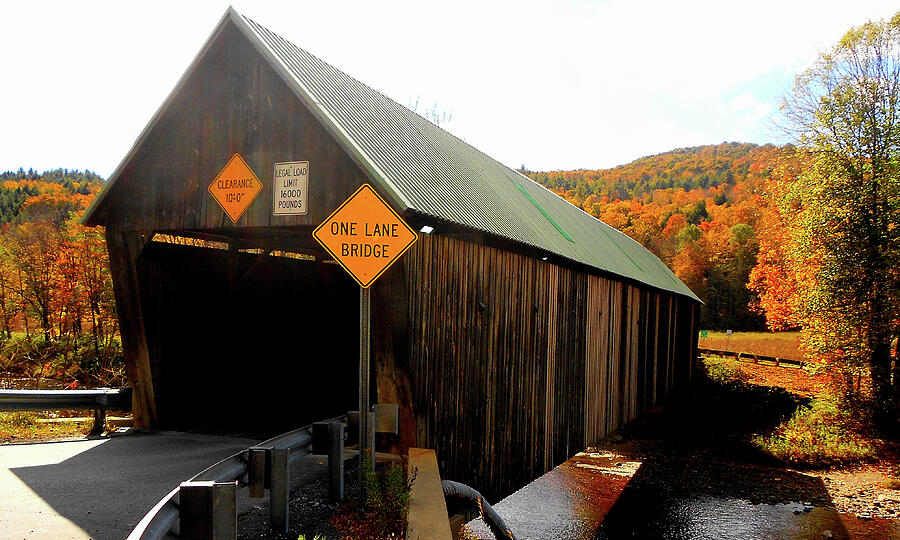 Vermont Covered Bridge in Autumn Photograph by Linda Stern
