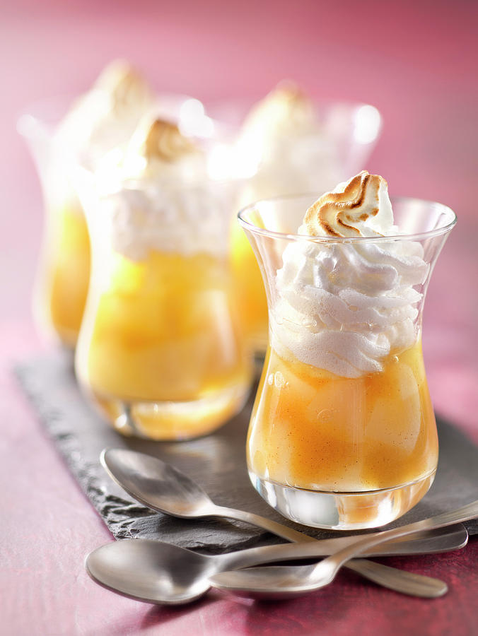 Verrine De Poire Meringuee Stewed Pears With Meringue Topping
