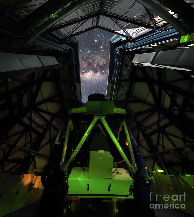 Very Large Telescope Photograph by European Southern Observatory/science Photo Library