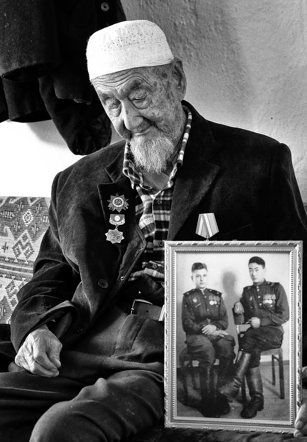 Portrait Photograph - Veteran - 0209 by Garik