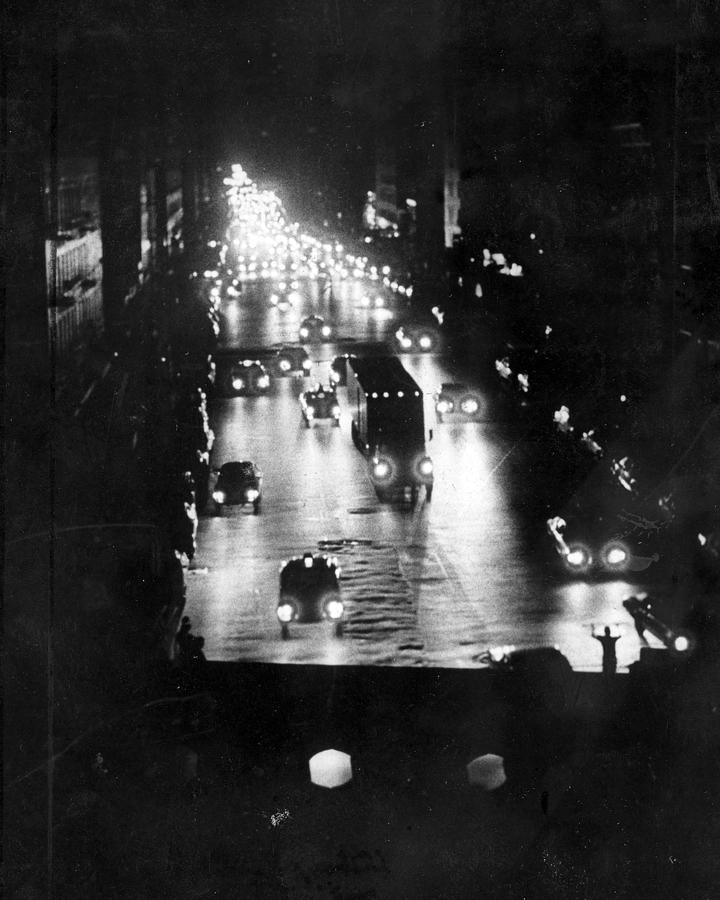 View Of 59th St. In New York City Photograph by New York Daily News Archive