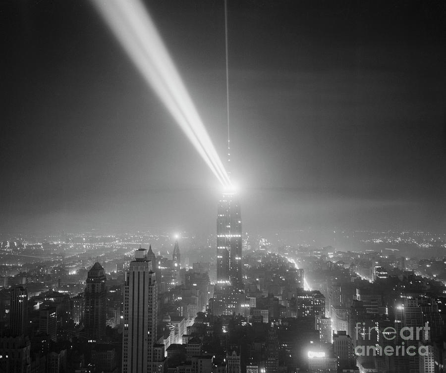 View Of Brightest Continuous Manmade Photograph by Bettmann
