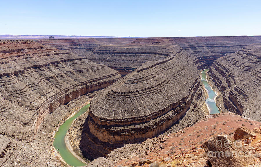 View of the 1,000 foot deep meander of the San Juan River at Goo Photograph by William Kuta