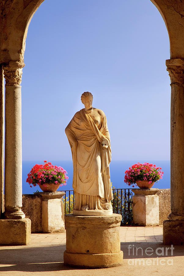 Villa Cimbrone Statue Photograph by Brian Jannsen