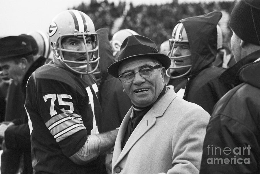 Vince Lombardi With Football Players Photograph by Bettmann