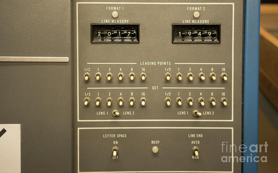 Vintage Computer Controls Photograph by Wladimir Bulgar/science Photo Library