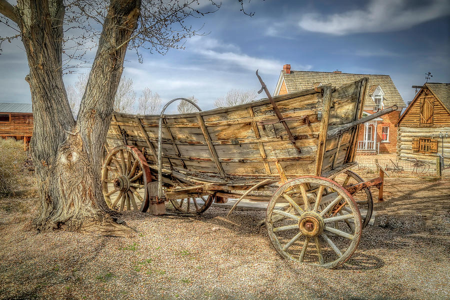 Vintage Photograph - Vintage Wagon by Donna Kennedy