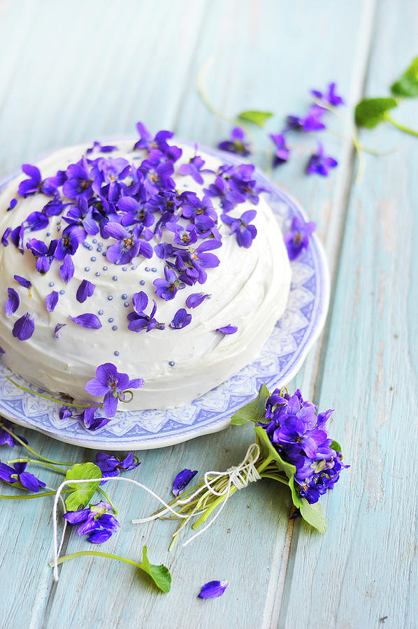 Blue Violet & Almond Tea Cake – HENNY FAIRE Co.