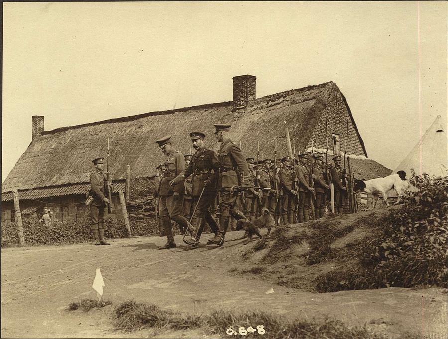 Visit of His Majesty the King George V to Canadian troops in France ...