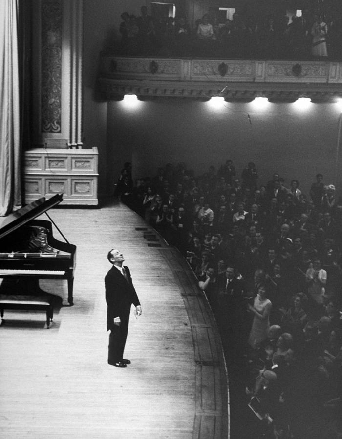 Vladimir Horowitz Photograph by Alfred Eisenstaedt Vladimir Horowitz Photograph by Alfred Eisenstaedt