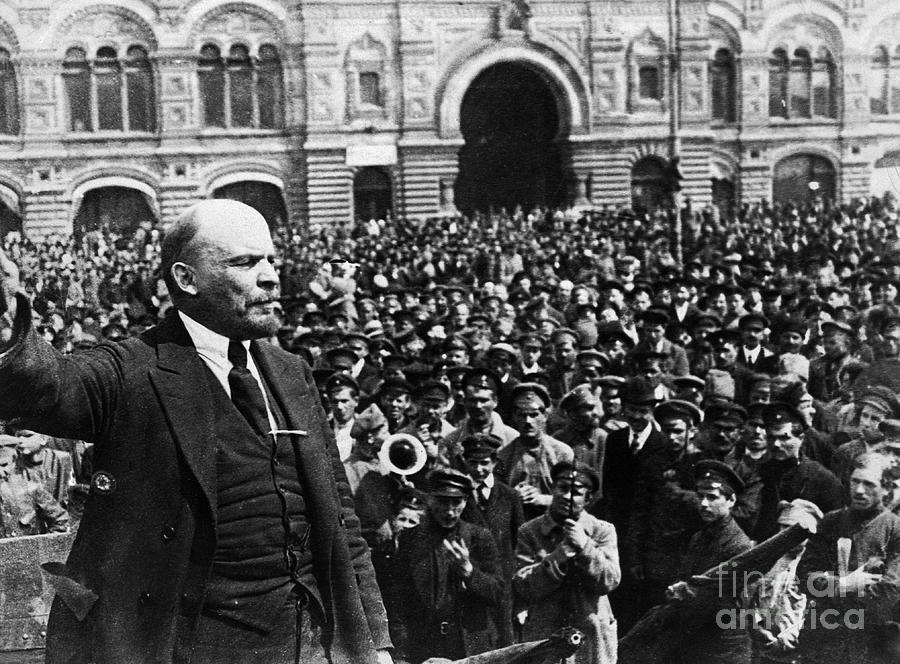 Vladimir Lenin Speaking To Crowd Photograph by Bettmann