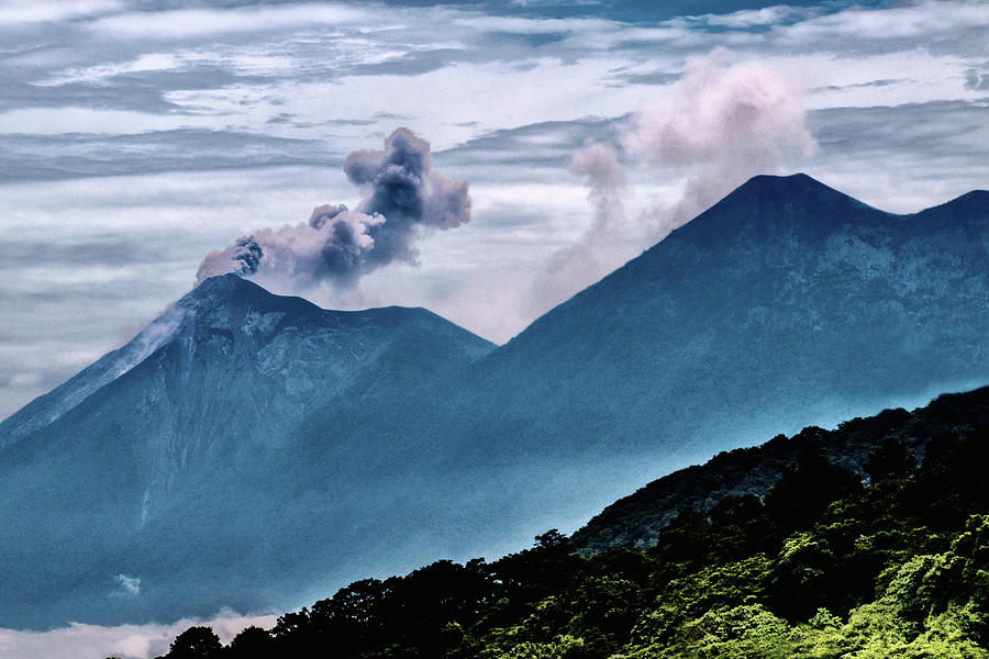 Volcanes Agua y Acatenango - Guatemala Photograph by Totto Ponce - Fine ...