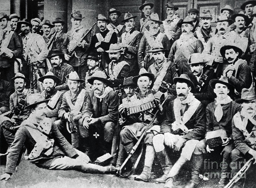 Volunteer Soldiers Posing In Group Photo Photograph by Bettmann