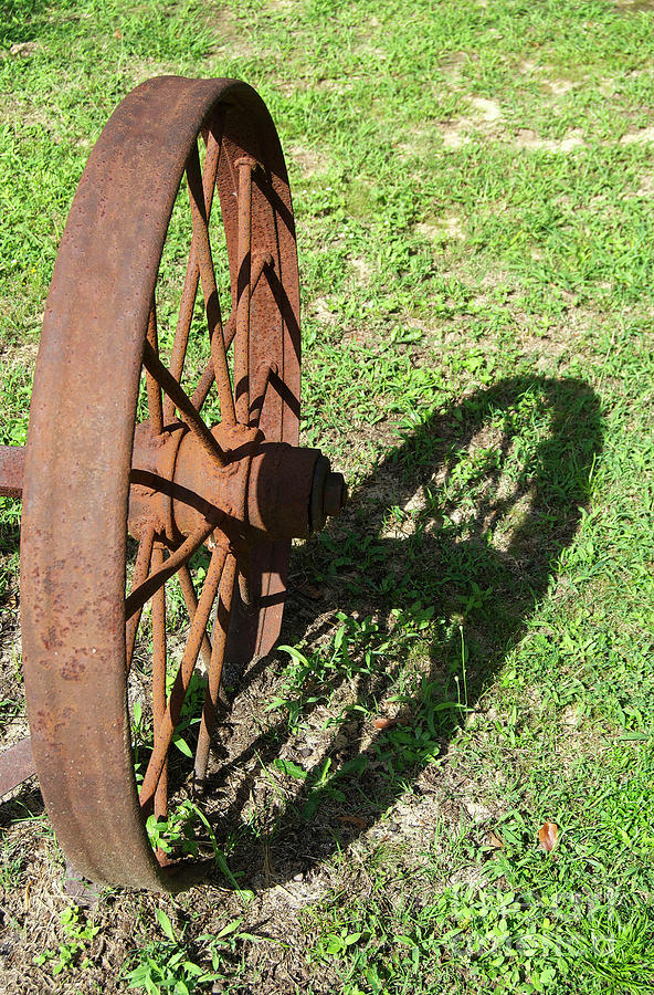 Wagon Wheel Photograph by Skip Willits
