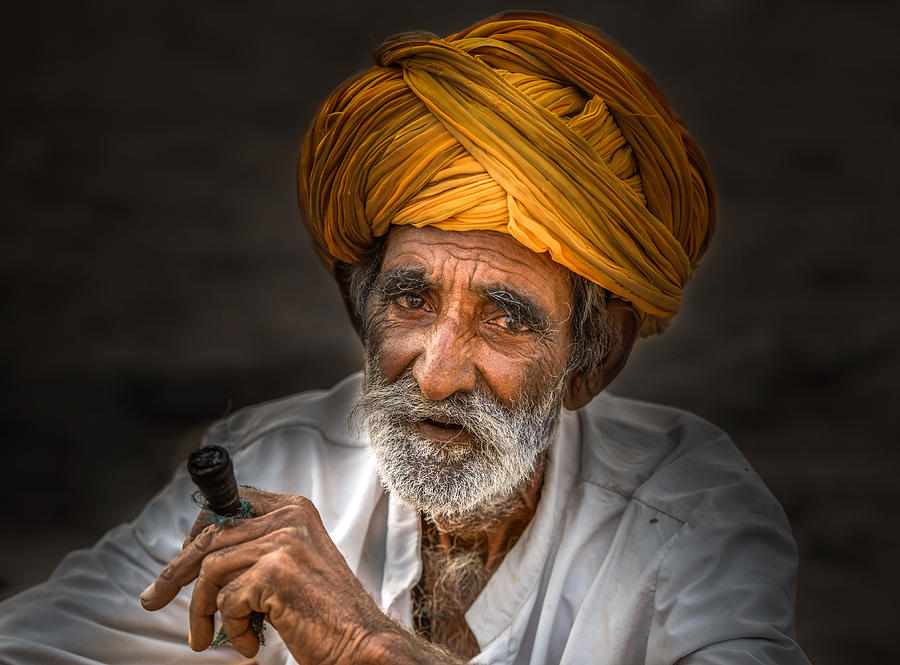 Portrait Photograph - Waiting by Rana Jabeen