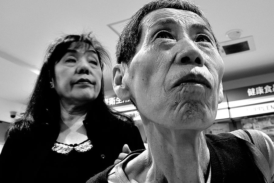 People Photograph - Waiting by Takashi Yokoyama