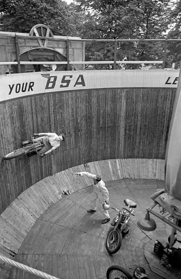 Wall Of Death Photograph by Bert Hardy