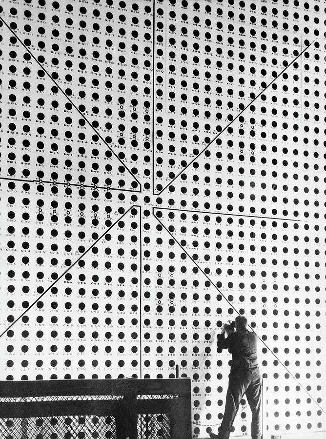 Wall Protection Of Nuclear Reactor Of Photograph by Keystone-france