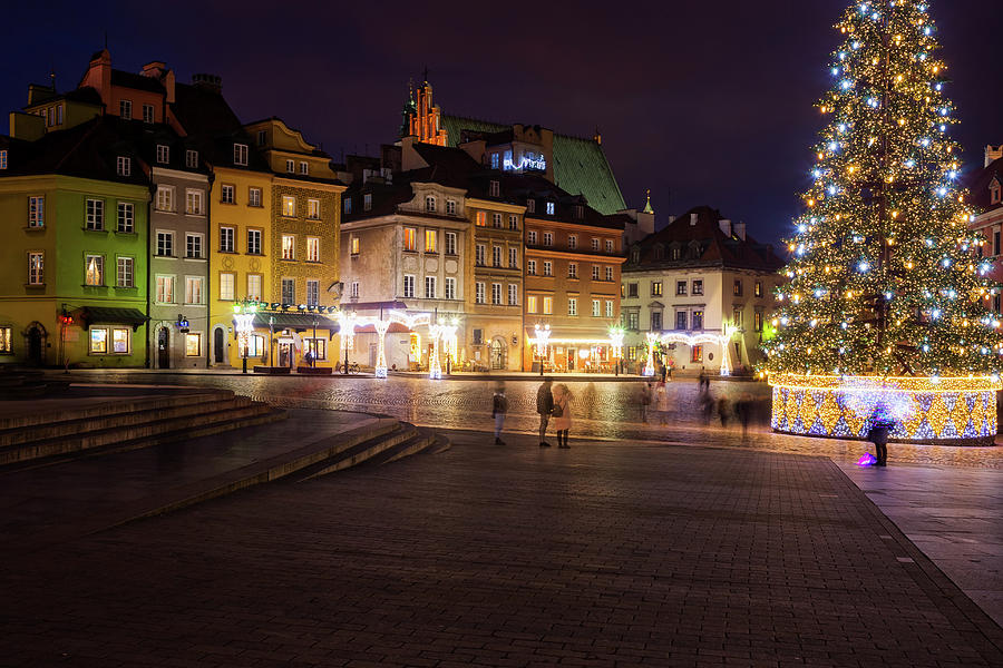 Warsaw Old Town Square During Christmas Time Photograph by Artur Bogacki