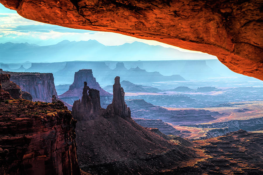 Canyonlands National Park Photograph - Washer Woman Arch by Paul LeSage