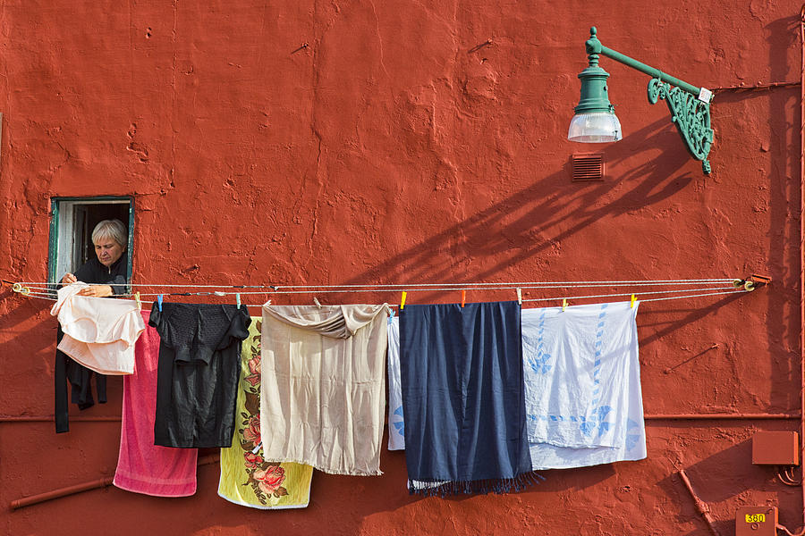 Lamp Photograph - Washing Day by Benjamine Hullot